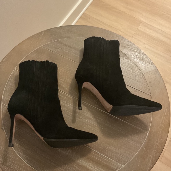 VERONICA BEARD “LISA” BLACK SUEDE BOOTIE - Picture 7 of 9